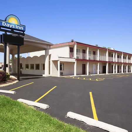 Days Inn By Wyndham Champaign/Urbana Exterior foto